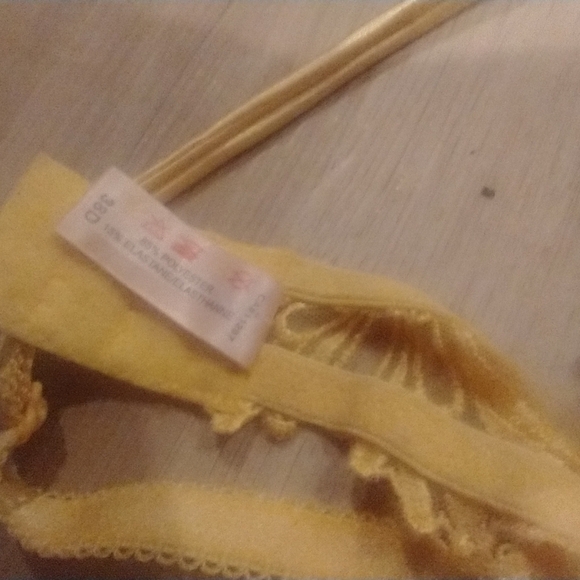 Sexy flirty  lace yellow‎ bra - Picture 5 of 7